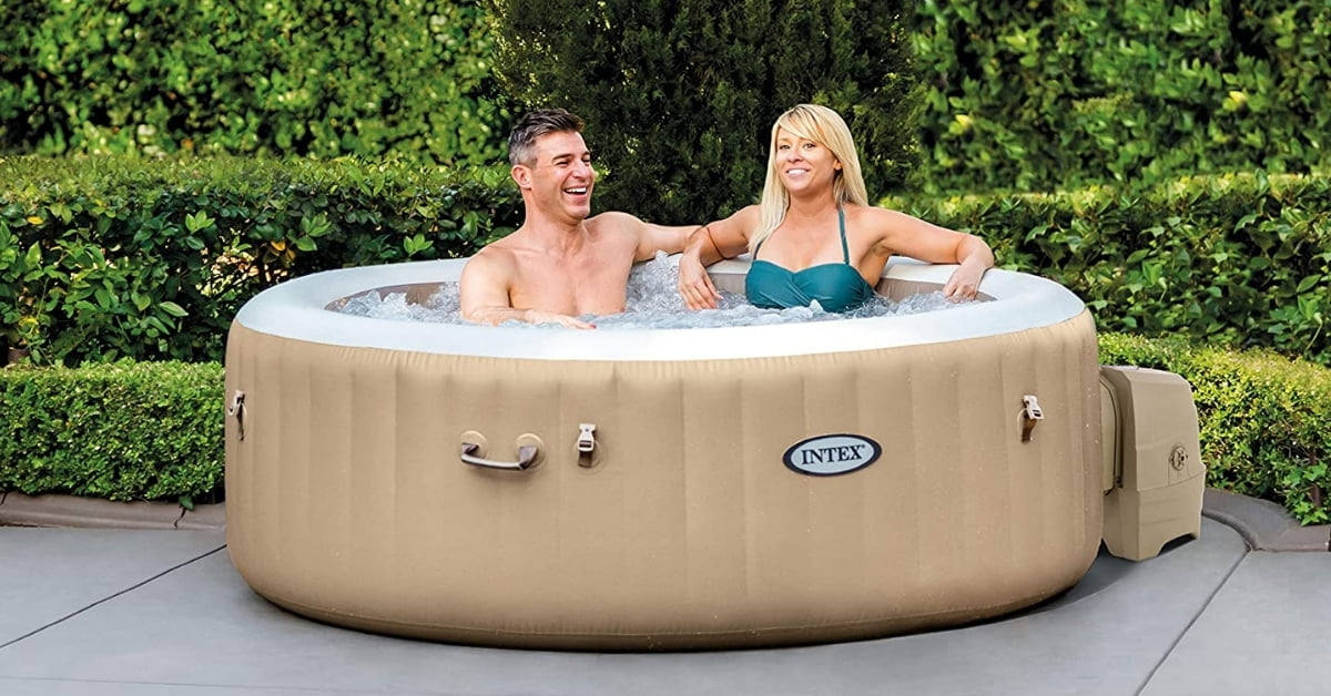 Best Portable Hot Tubs You Can Buy In 2024 (Reviews + Guide)