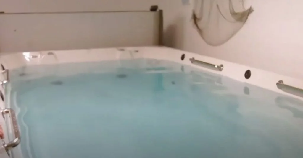 how to lower chlorine in hot tub featured image